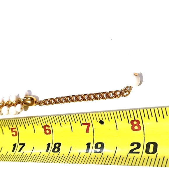 NAPIER VINTAGE WHITE BEADED 20" NECKLACE-VINTAGE MONET BEADED 7.3" BRACELET SET - Picture 7 of 9